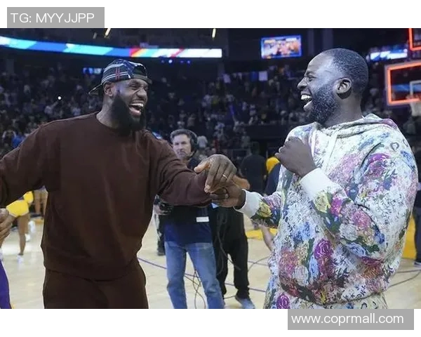 德雷蒙德格林的篮球生涯与领导力探讨：从新秀到冠军的蜕变之路